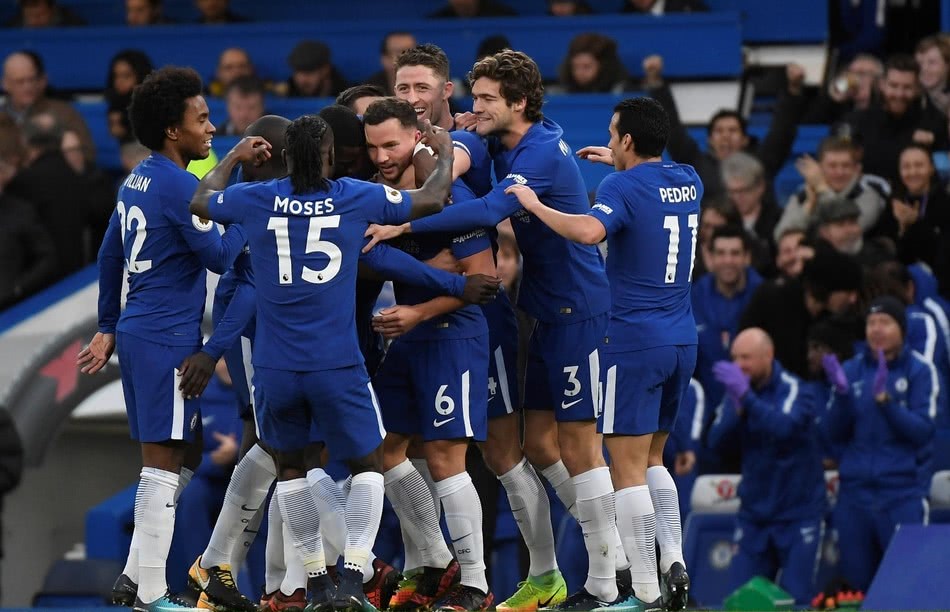 范佩西：温格是我的足球教父；弗格森的管理能力让人惊叹（范佩西：温格如我足坛导师 弗格森的管理才华令人折服）