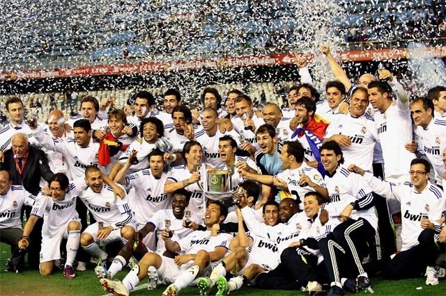 共和报：米兰罗马重启前锋互换方案，塔雷还关注雷恩前锋梅特（共和报称米兰与罗马重启前锋互换，塔雷亦关注雷恩前锋梅特）