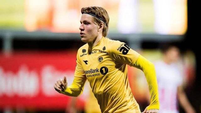 篮球勇士替补球员出色发挥获赞（勇士替补发挥亮眼获赞）