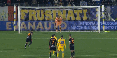 1-3！1-1！英超冷门夜：2大豪门不胜 阿森纳渔翁得利 争冠仅剩1对手（1-3、1-1！英超爆冷夜：两大豪门未胜，阿森纳坐收渔利，争冠仅剩一对手）