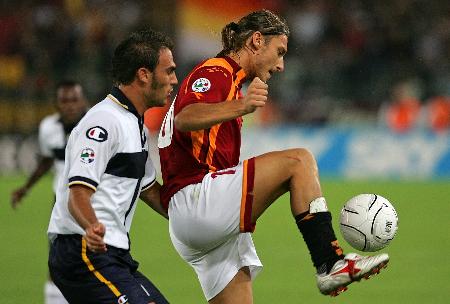 国王杯半场：费尔明造险，CD瓜达拉哈拉暂0-0巴塞罗那（国王杯半场战报：费尔明制造威胁，CD瓜达拉哈拉与巴塞罗那暂0-0互交白卷）