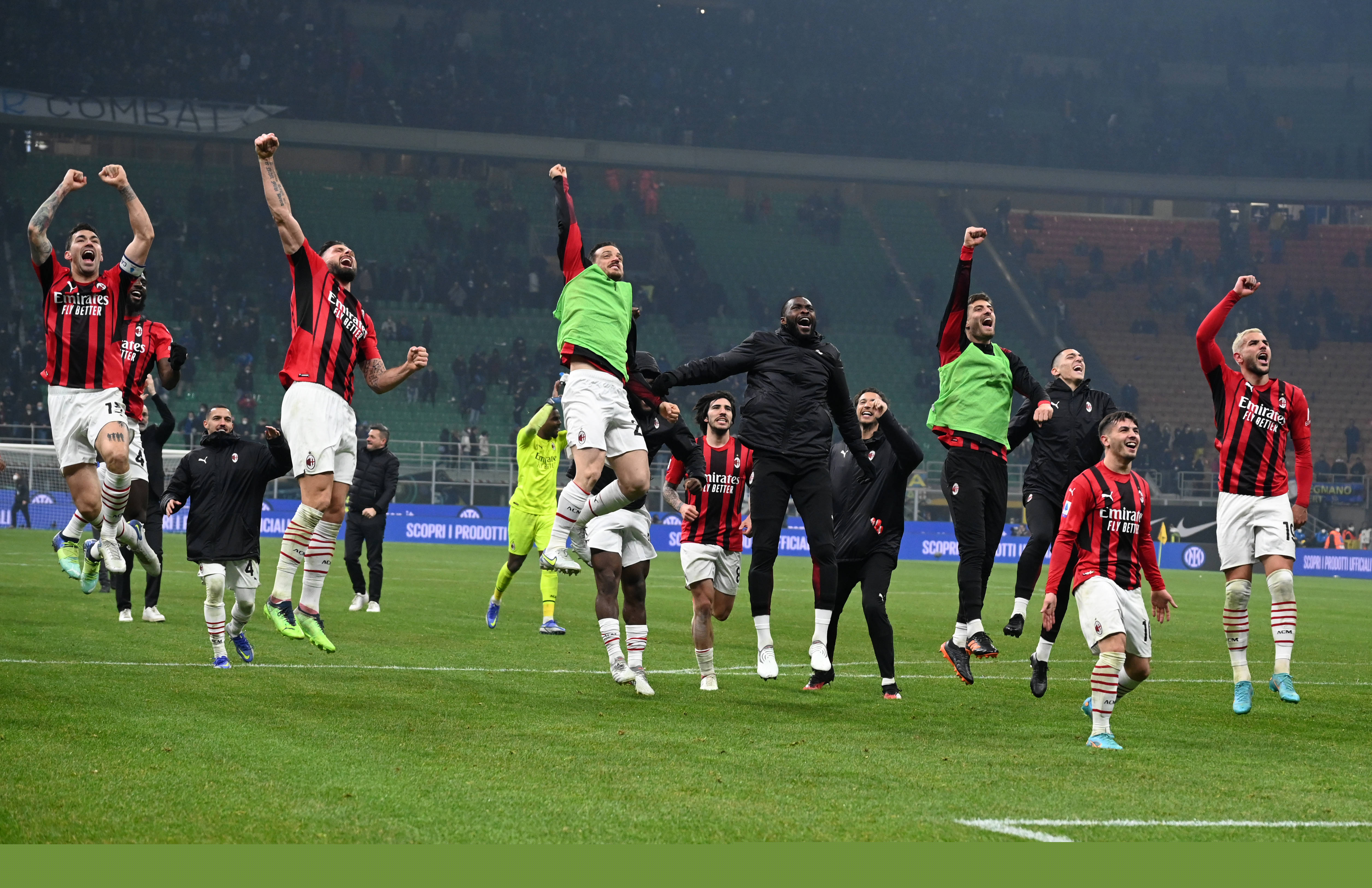 马特乌斯：我和马拉多纳就像梅西和C罗，但我们场外相处更多（马特乌斯：与马拉多纳是梅罗式对手，但场外互动更频繁）