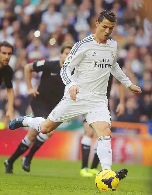 本赛季中超丢球榜：成都蓉城28球最少，梅州客家71球最多（中超本季失球榜：成都蓉城仅失28球最少，梅州客家失71球最多）