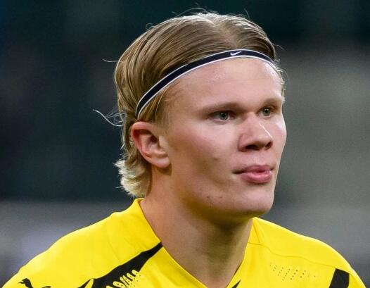 扎鸟给年轻球员建议：和真心对自己好的人在一起，信任这些人（扎鸟告诫年轻球员：与真诚善待你的人同行，并信任他们）